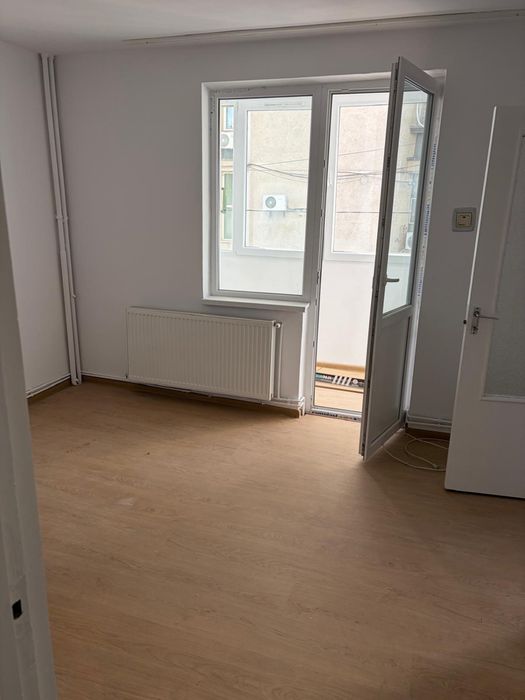 Vând apartament 2 camere ultracentral