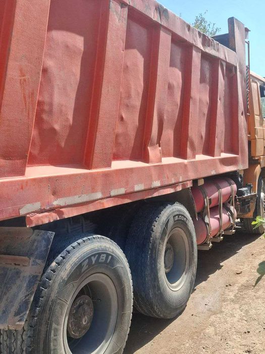 SHACMAN  F2000     .