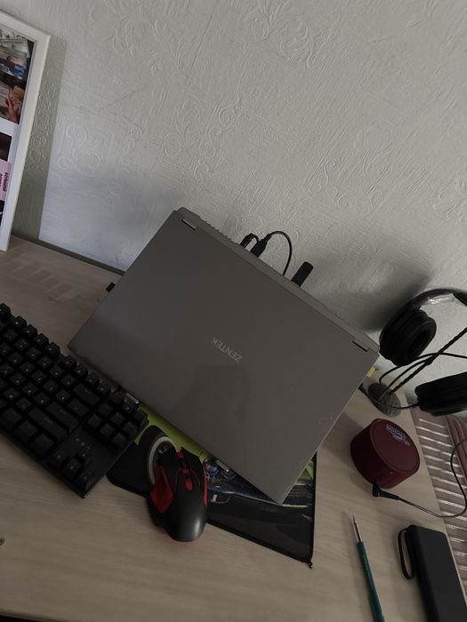 Ноутбук Zentek Devision