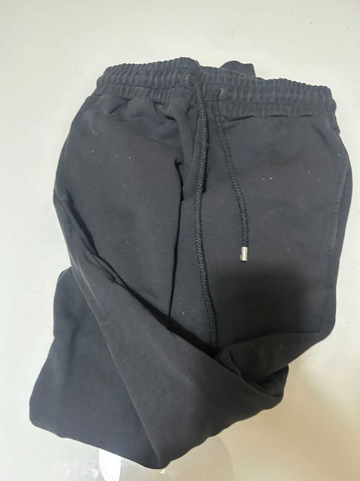 Продавам дамски анцунг Pinko