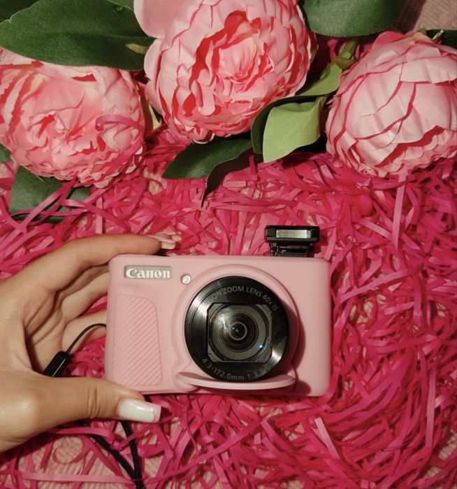 Продам Canon камеру, модель SX740 hs.