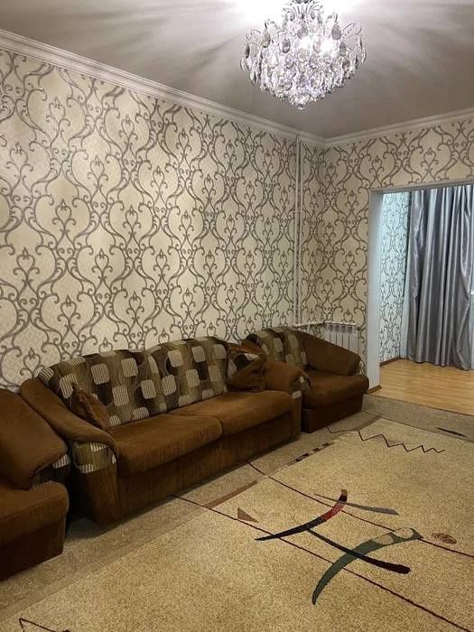 Хорошая квартира в Мирзо-Улугбекском районе по хорошей цене!