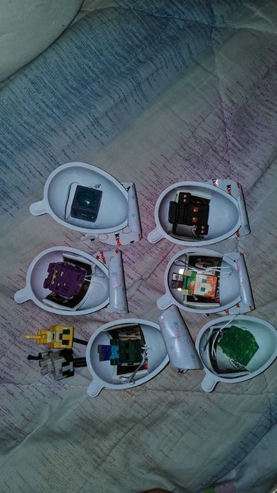 Продаж или обмен kinder joy maincraft