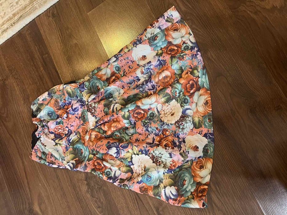 Дамска елегантна/официална/ рокля размер S