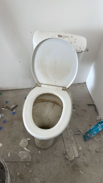 Продам б/у унитаз