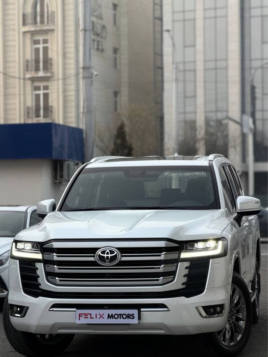 Toyota Land Cruiser LC300