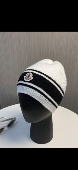 Fes Moncler, model 2026, 3 modele