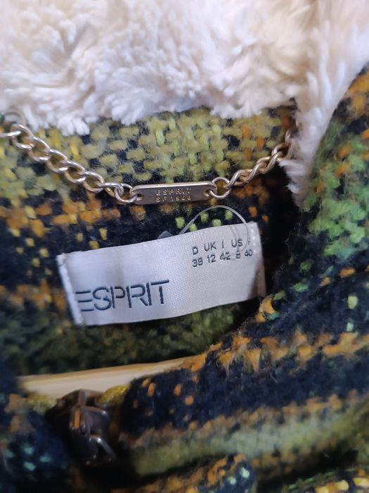 Страхотно палто на Esprit