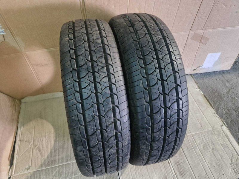 2 Barum R16C 215/75
летни бусови гуми DOT0618