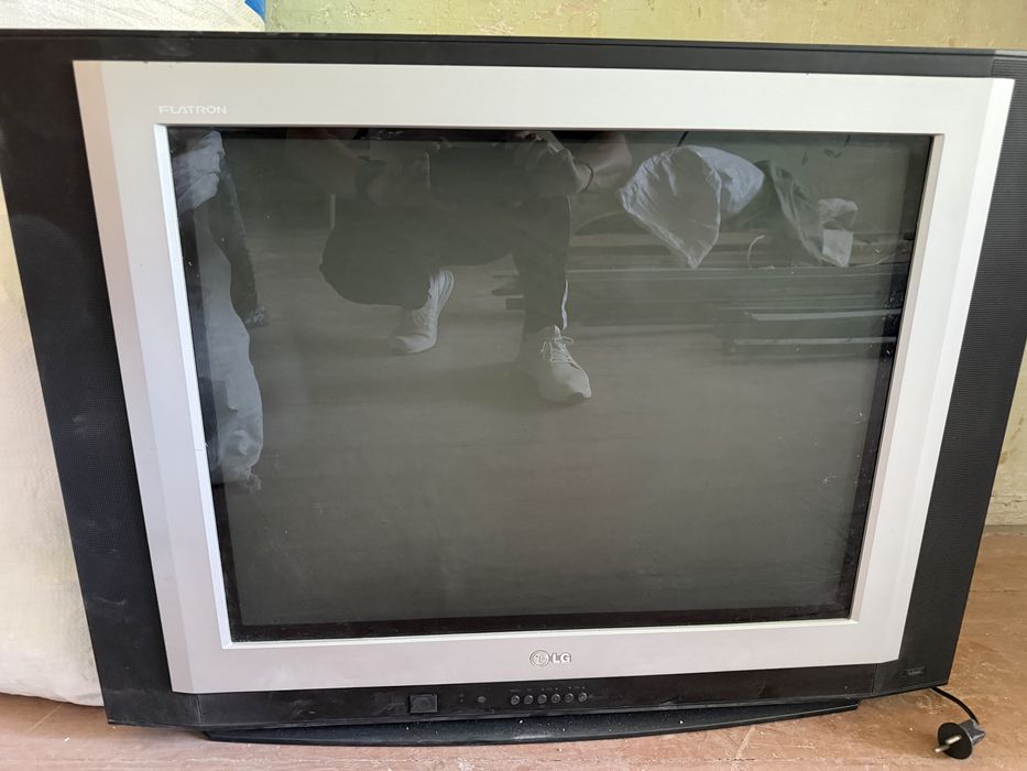 Телевизор LG в отличном состоянии