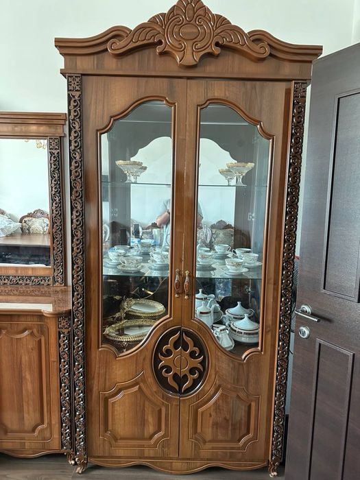 Мебель для гостиной (стенка)