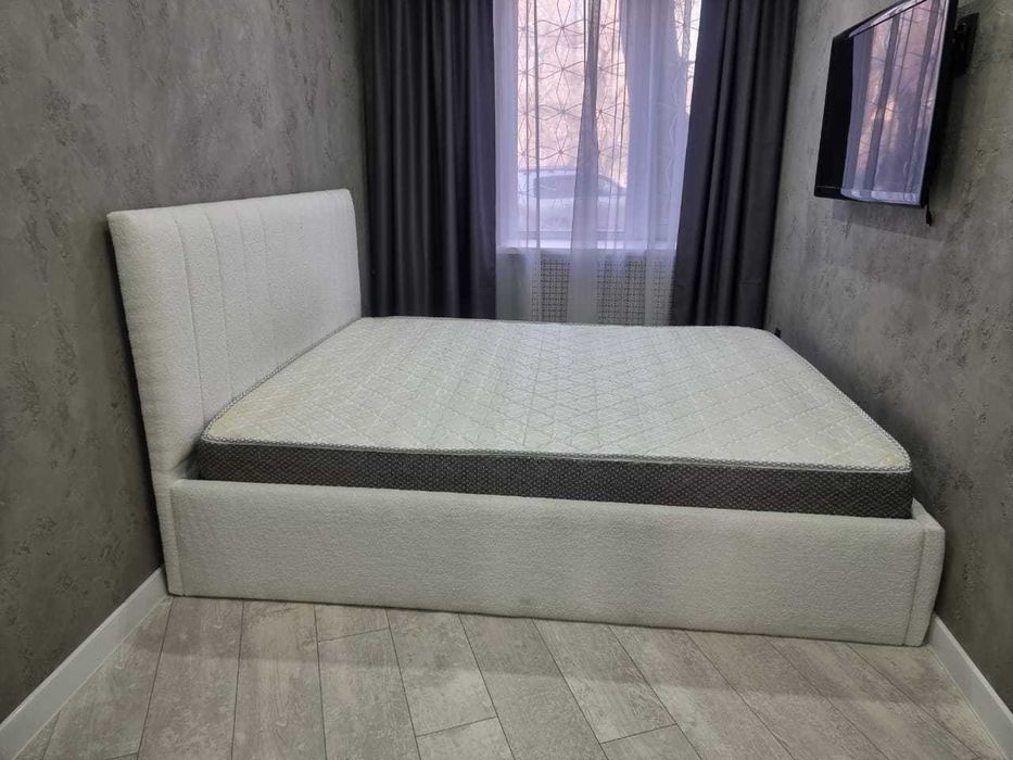 кровать двуспальная, б/у