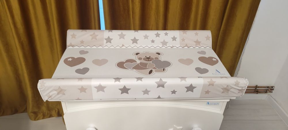 Comoda infasat Mars Design Elegant cu Masuta Infasat