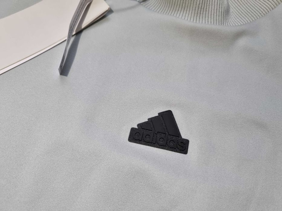 Дамска Тениска блуза Адидас Aeroready технология размер XS 
 цвят сив