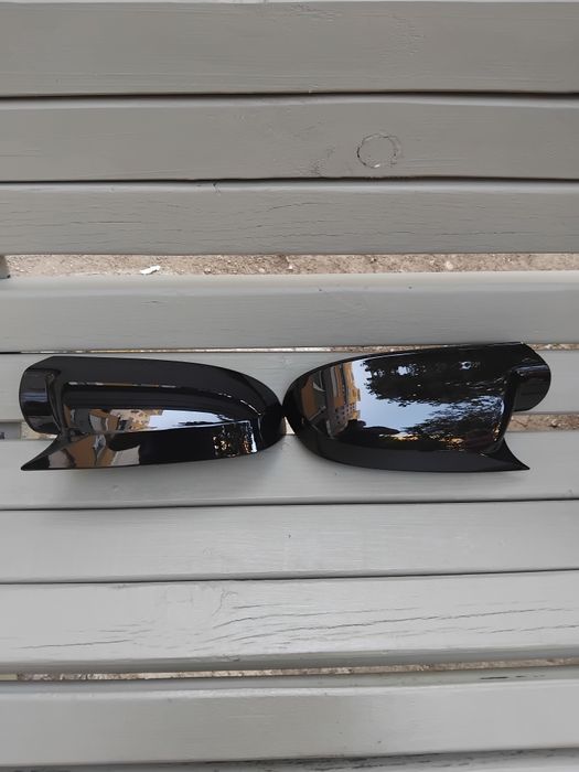 Гумени уплътнения за Ауди А3 Р8,три врати-30лв.Капаци за огледала-59л.