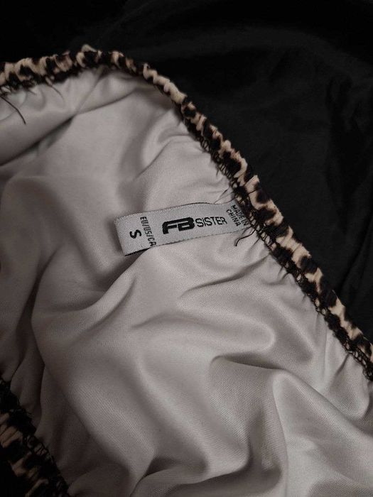 Top leopard cu mâneci lungi