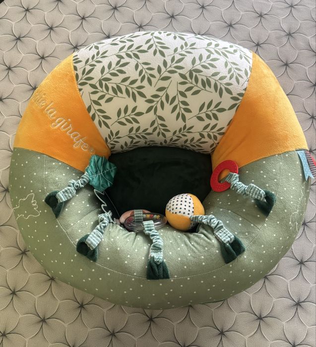 Софи Жирафчето - Пуф с активности