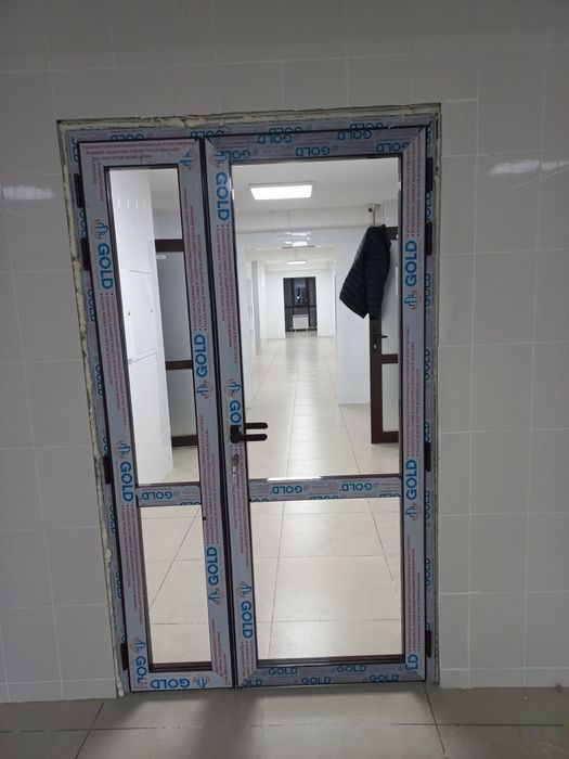 Пластиковых окна и двери