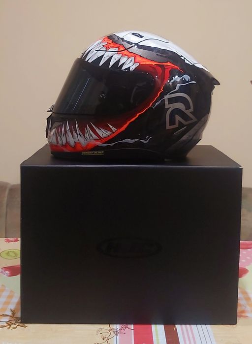 Каска HJC Marvel Venom II
