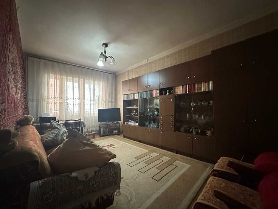 Продаю свою 3-х комн. квартиру 77 серии - 3/3/4 в Алмазарском районе