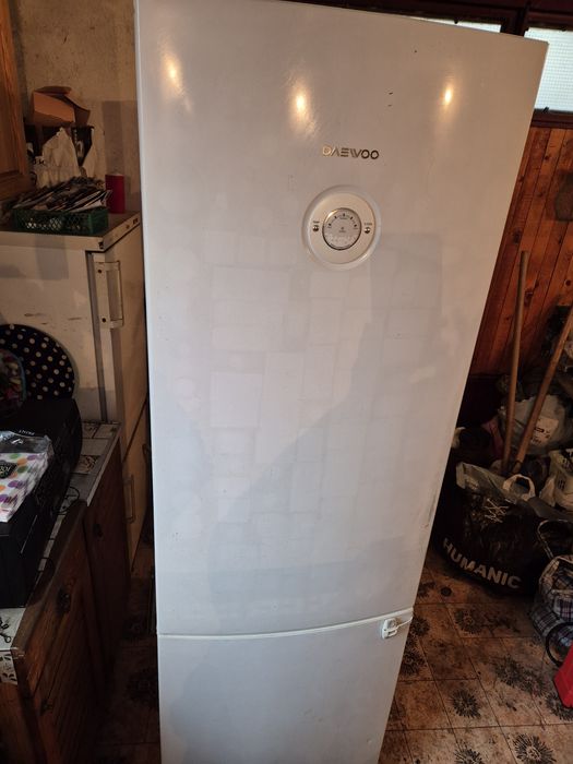Хладилник Daewoo