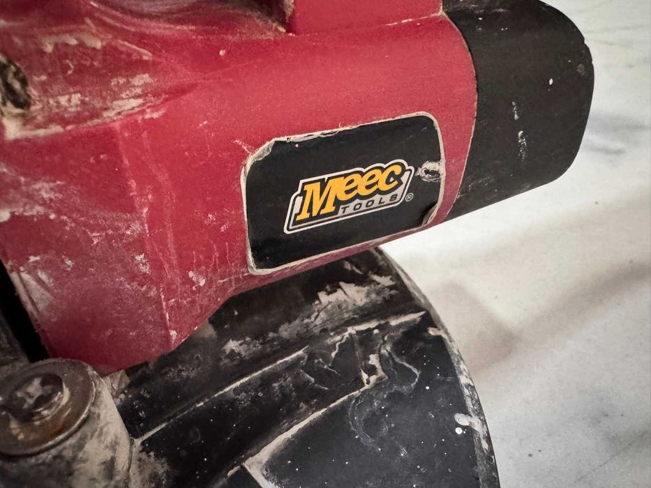 ЖИРАФ  Drywall sander 210-259 600w