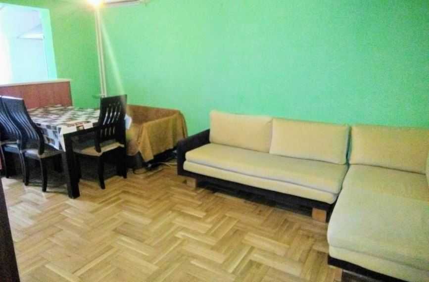 Дава се под наем Тристаен апартамент в Бургас, Славейков - 80 кв.м за 200 € - Снимка #2