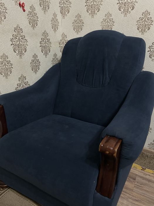 Продаю два кресла