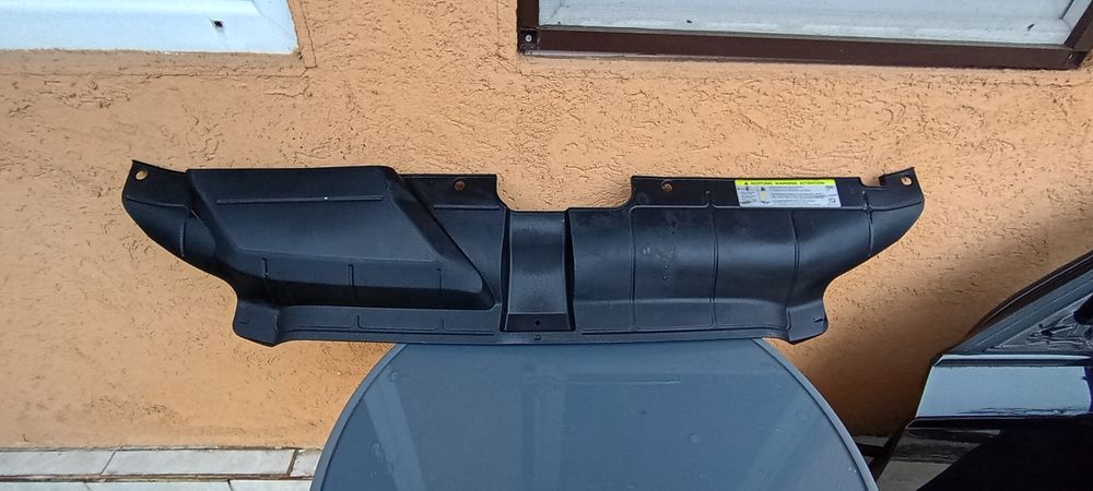 Capac trager audi A4 b8 facelift cod 8k0807081B
