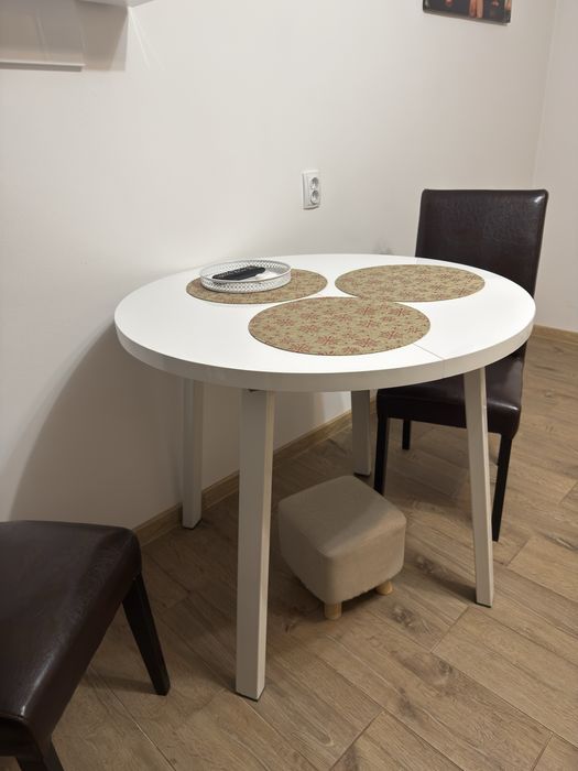 Masă de bucătărie rotundă