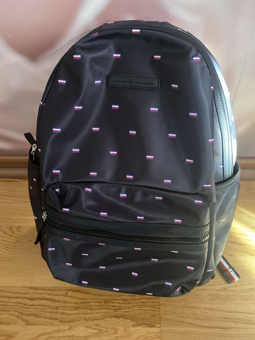 Новый Tommy Hilfiger