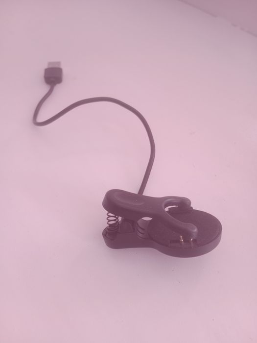 зарядник на смарт часы /..