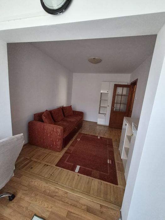 De inchiriat apartament 3 camere mobilat/utilat