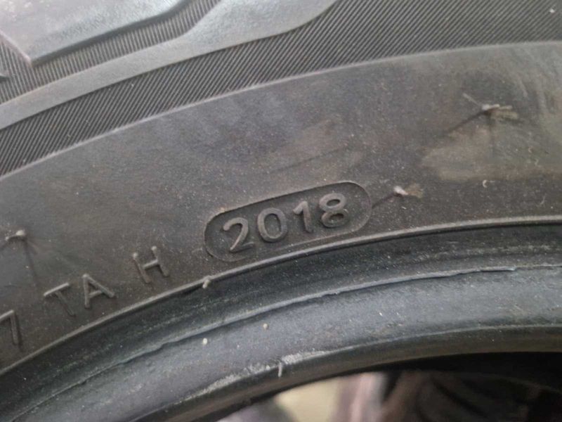4 Hankook R15 C 205/70/ 
летни бусови гуми DOT2018