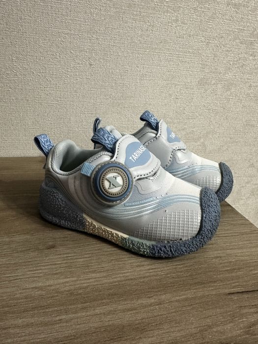 Детские кросовки на мальчика до года