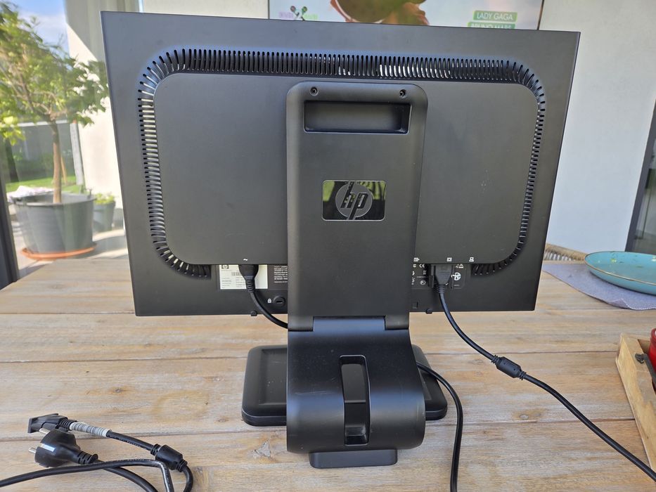 Monitor hp LA2205wg