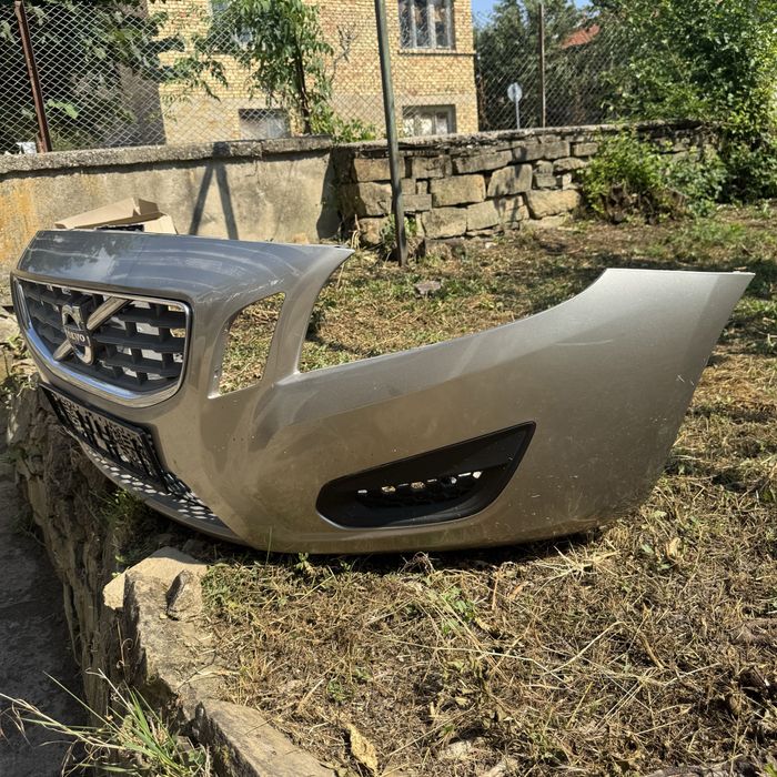 Предна броня за Volvo V60 2011г.