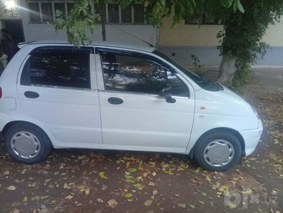 Матиз сотилади 2100$ 2011й