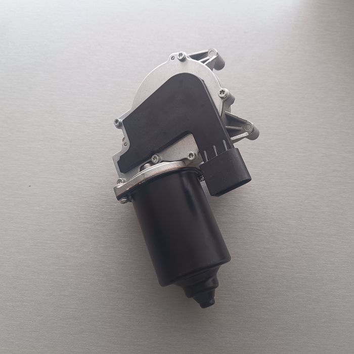 НОВО С ГАРАНЦИЯ,Моторче за чистачки BMW E60 E61 E63 E64 Magneti Marelli