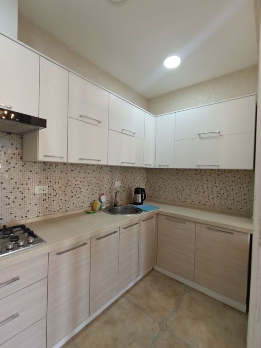 Kvartira sheriklikka Bodomzor Terassa