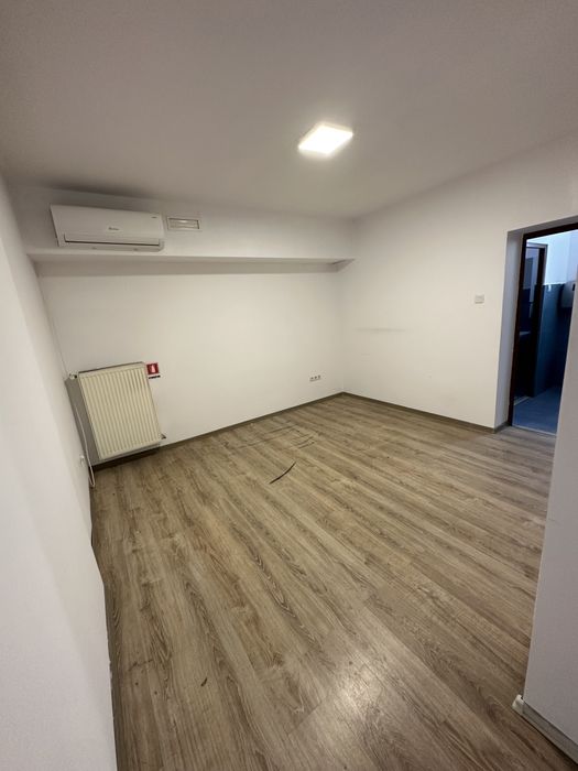Spațiu Comercial la parter(cu curte) în Turnișor,str Alba Iulia nr 55