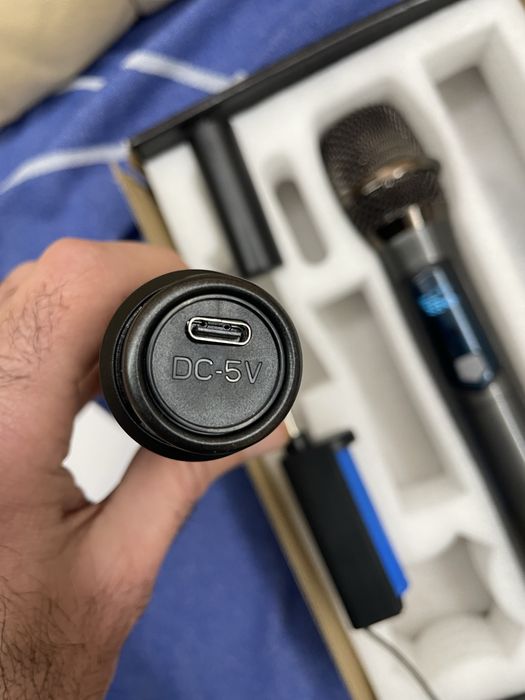 Радио микрофоны.