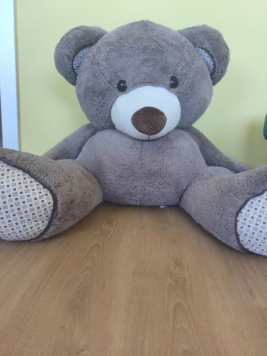Огромен плюшен мечок