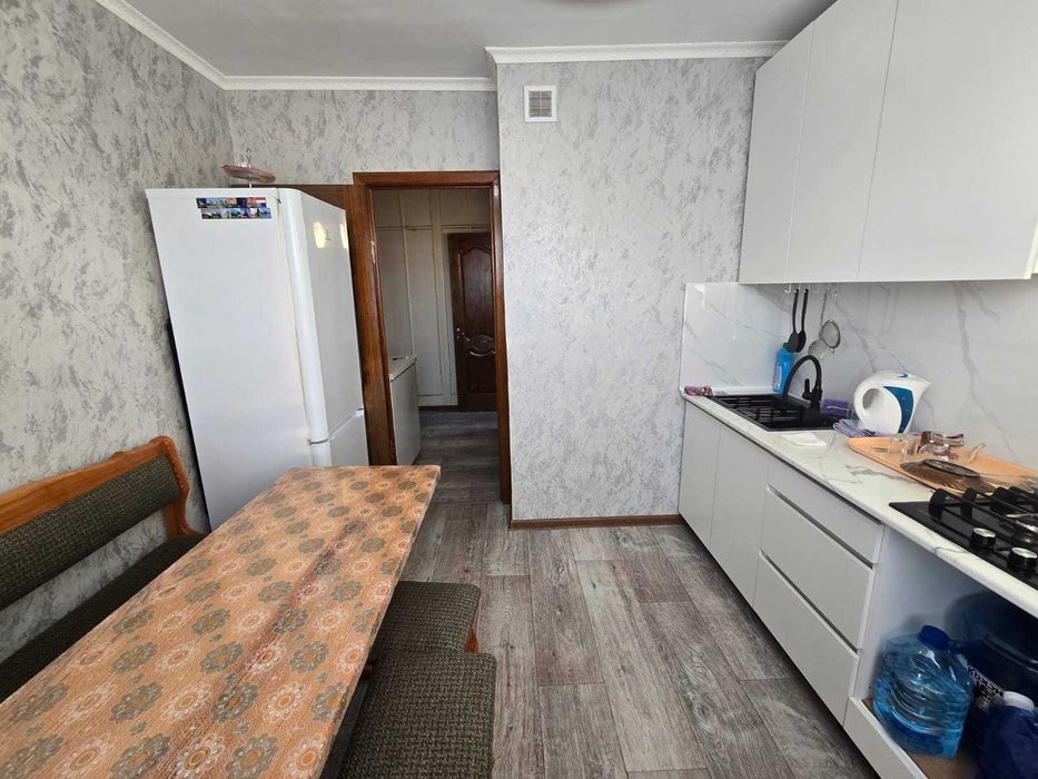 Продам 2- комнатную квартиру в 19 микрорайоне