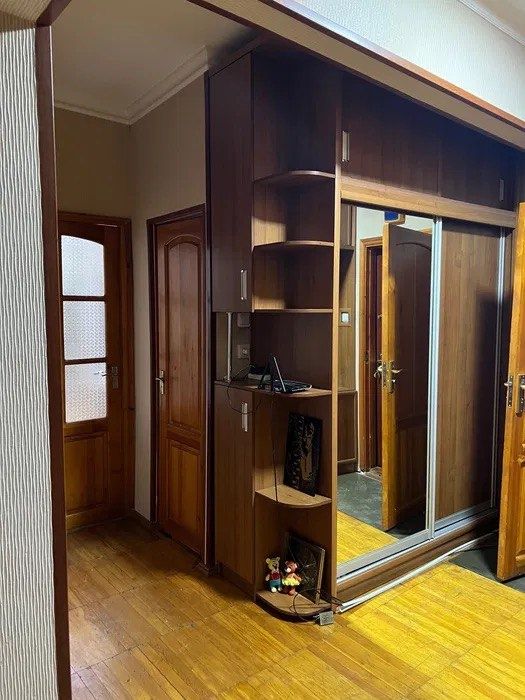 Продаётся квартира,центр города Мирзо-Улугбек