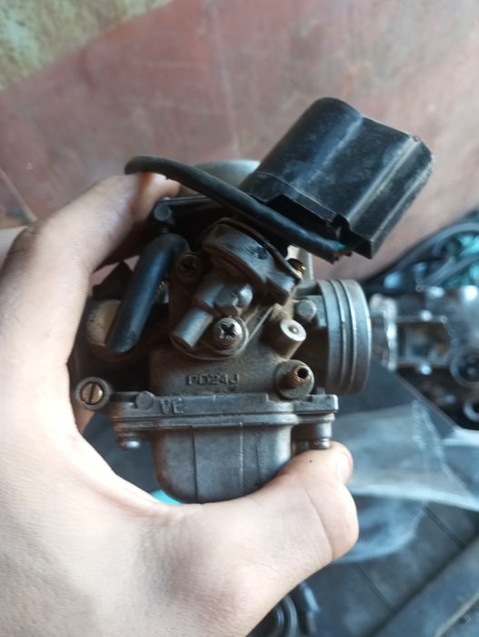 Продам карбюратор скутер 150куб