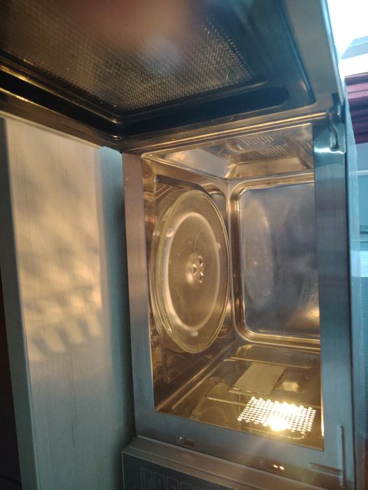 Микроволновая печь Elenberg