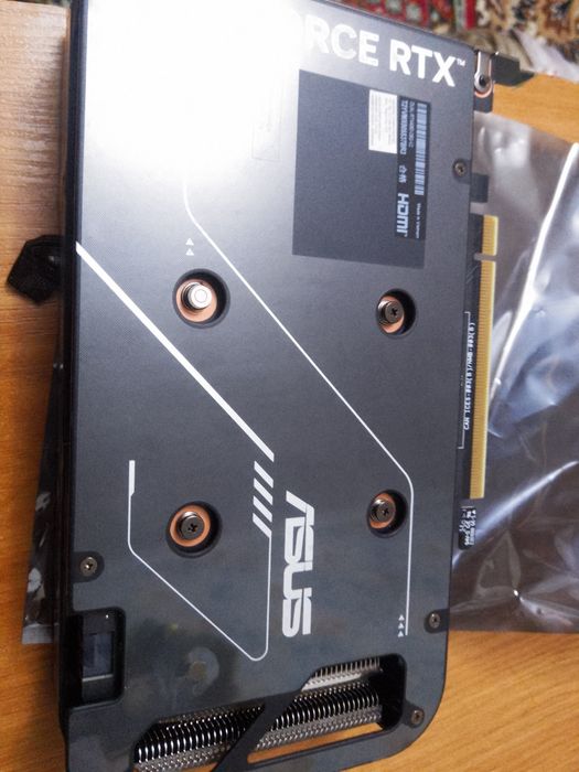 Видеокарта  RTX 4060