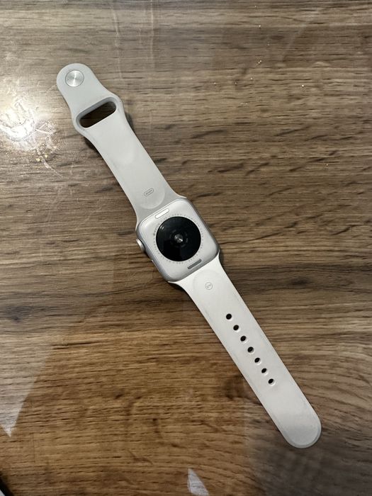 Apple watch SE-2 2024год 40-мл