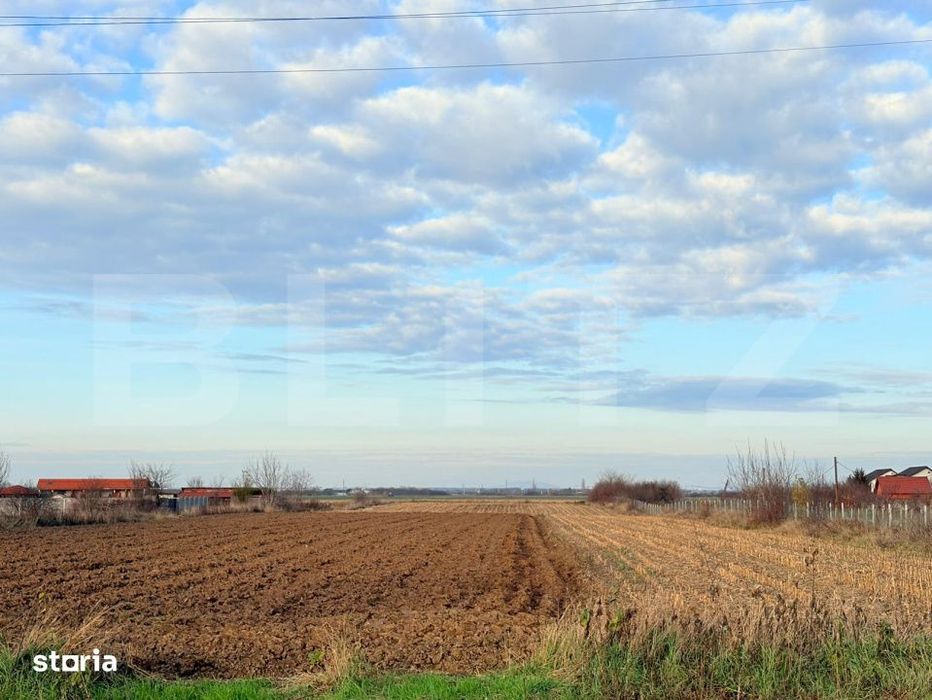 Teren de vanzare, 52 de ari, zona Odoreului